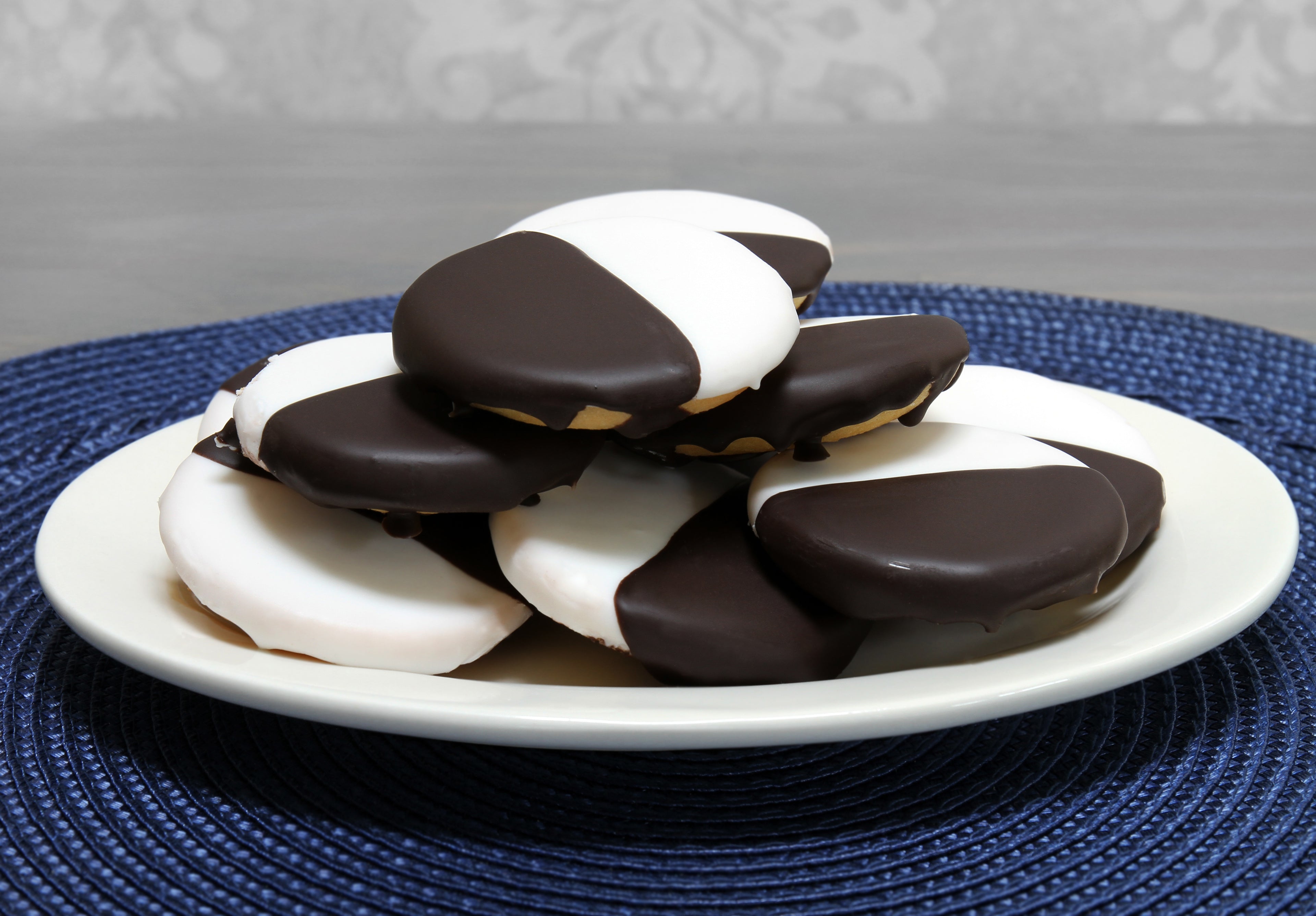 Black & White Cookies Mini